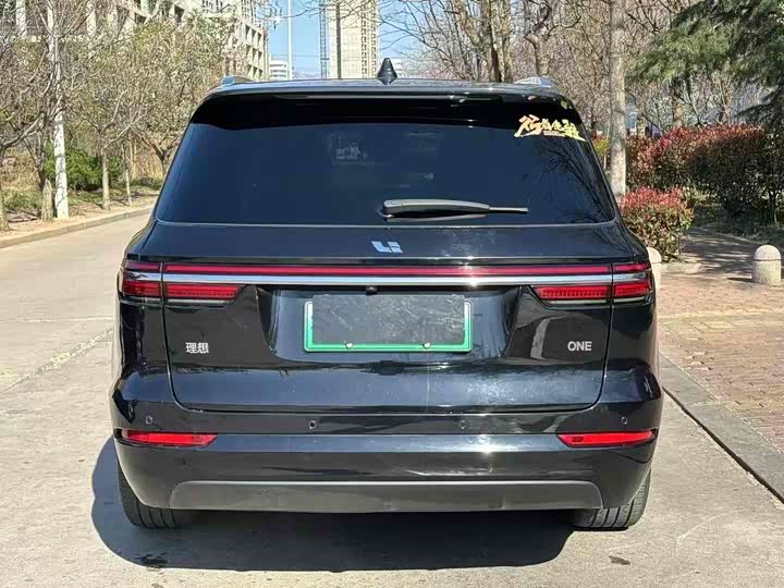 Фото 4 - LiXiang One