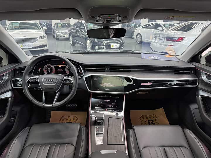 Фото 10 - Audi A6L