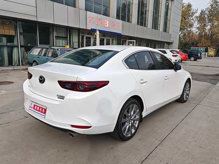 Фото 15 - Mazda 3 (Axela)