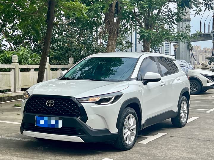 Фото 1 - Toyota Corolla Cross