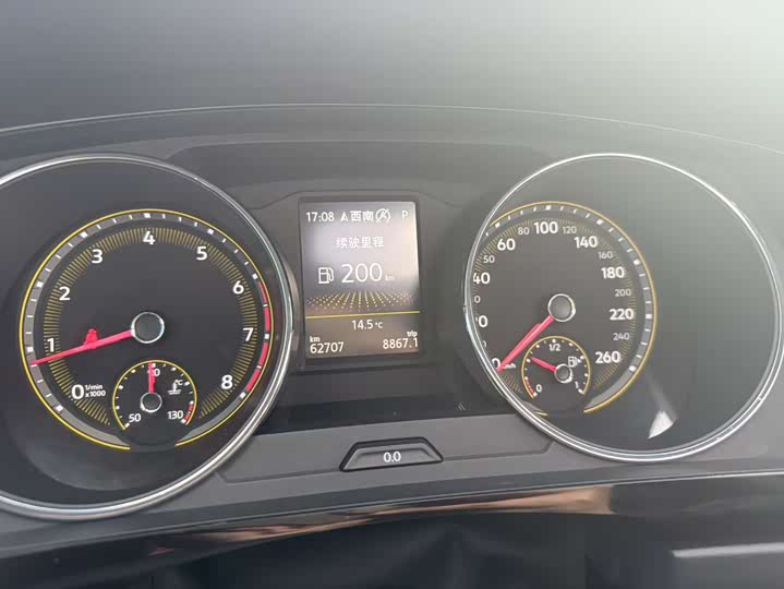 Фото 33 - Volkswagen Tiguan L Pro