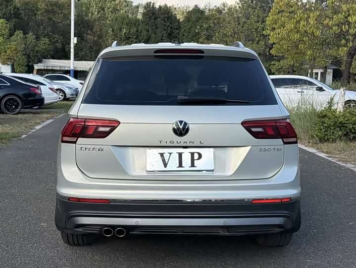 Фото 5 - Volkswagen Tiguan L Pro