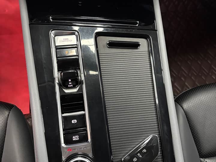 Фото 13 - Volkswagen Teramont X