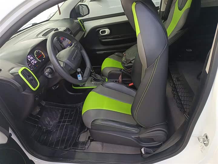 Фото 15 - Roewe Clever