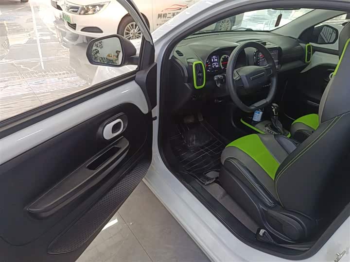 Фото 16 - Roewe Clever