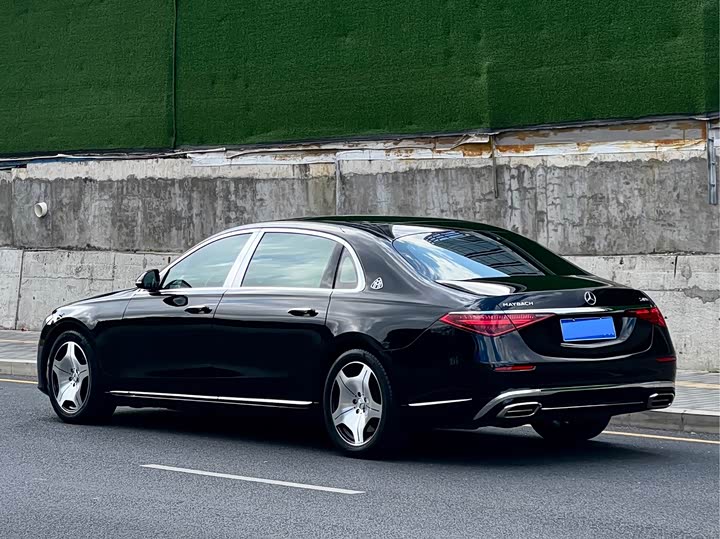 Фото 18 - Mercedes-Benz Maybach S-Class