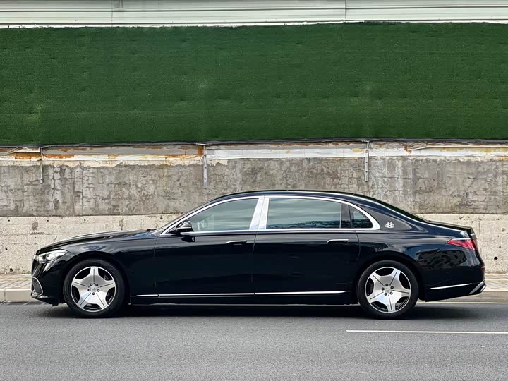 Фото 4 - Mercedes-Benz Maybach S-Class