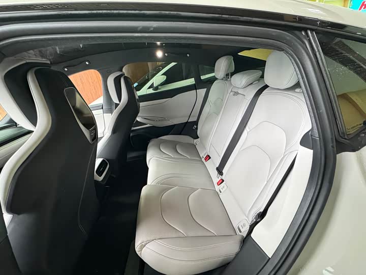 Фото 11 - Xiaomi SU7