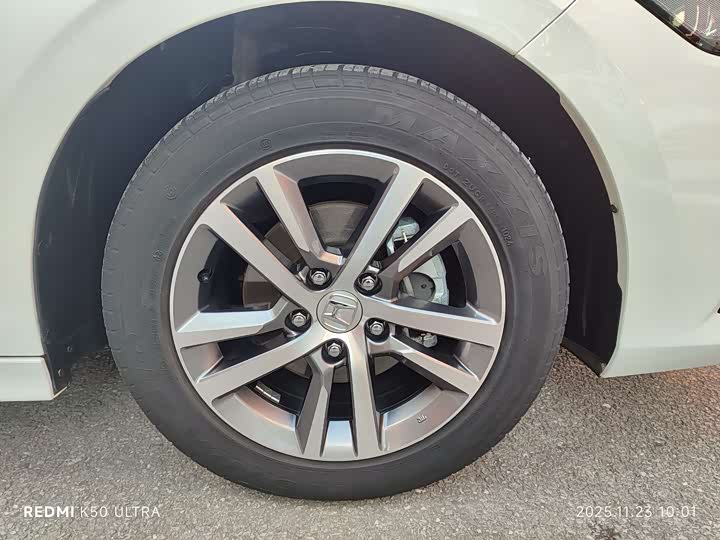 Фото 24 - Honda Civic