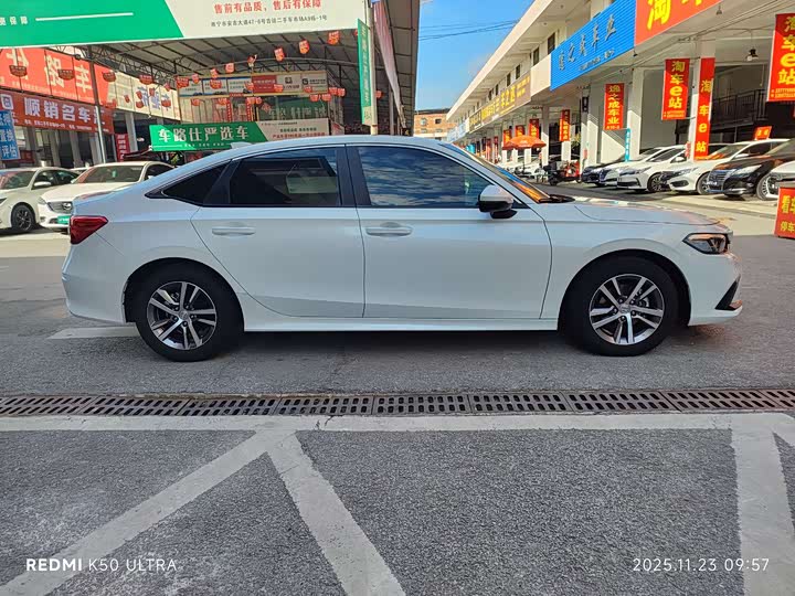 Фото 4 - Honda Civic