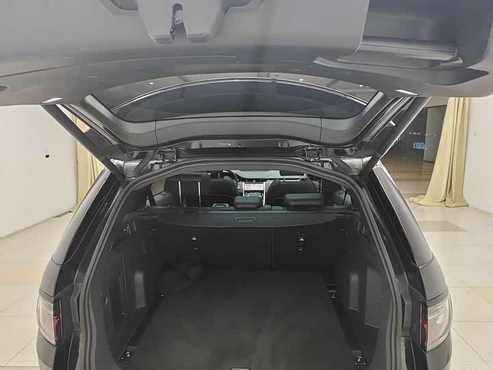 Фото 11 - Land Rover Discovery Sport