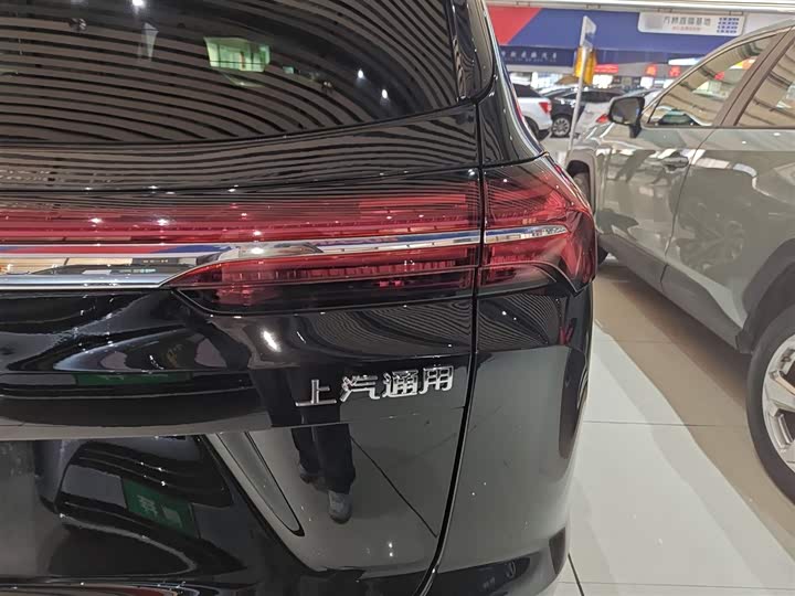 Фото 10 - Buick Envision Plus