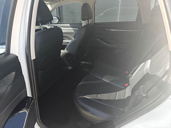 Фото 10 - Haval H6