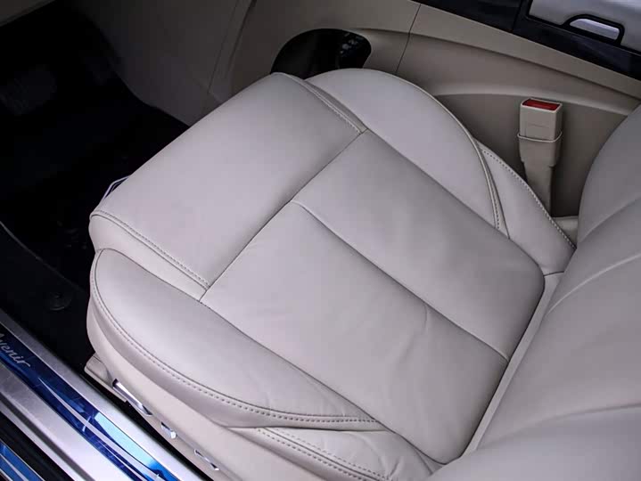 Фото 13 - Buick GL8 ES