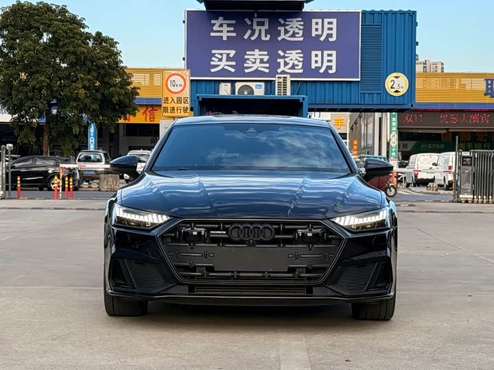 Фото 3 - Audi A7L