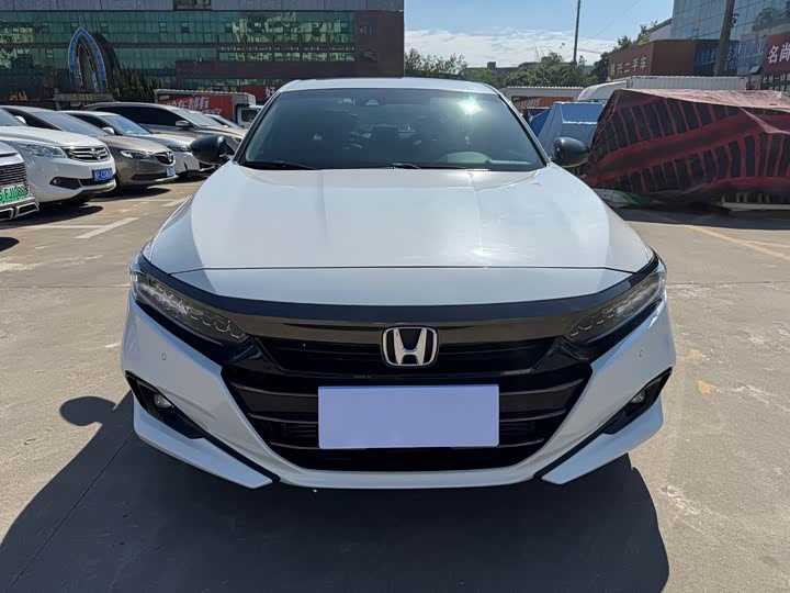 Фото 2 - Honda Accord