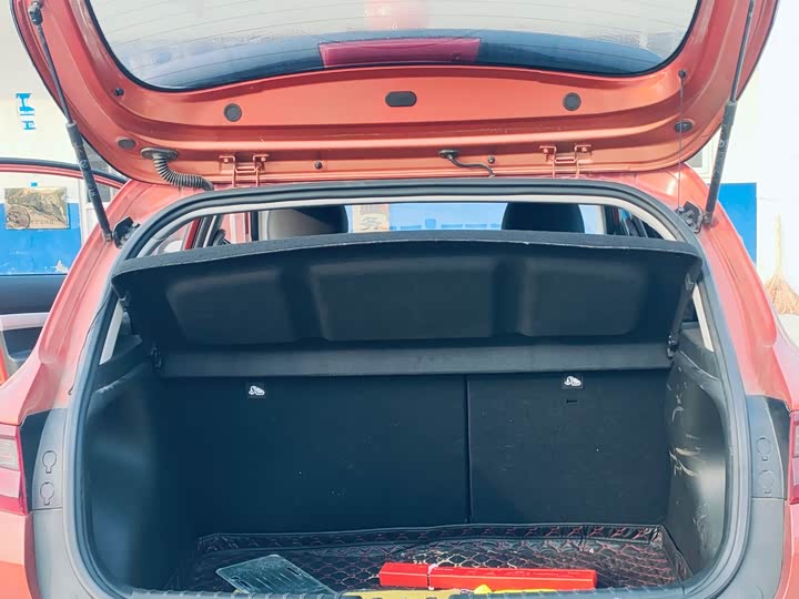 Фото 7 - Kia KX1