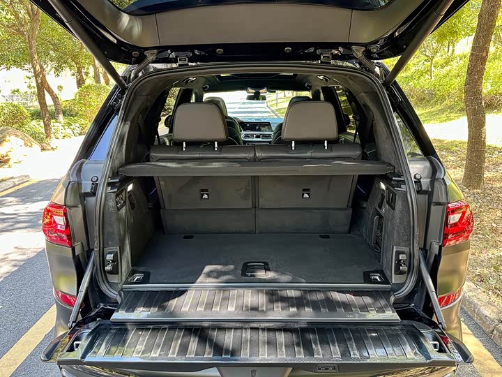 Фото 13 - BMW X7