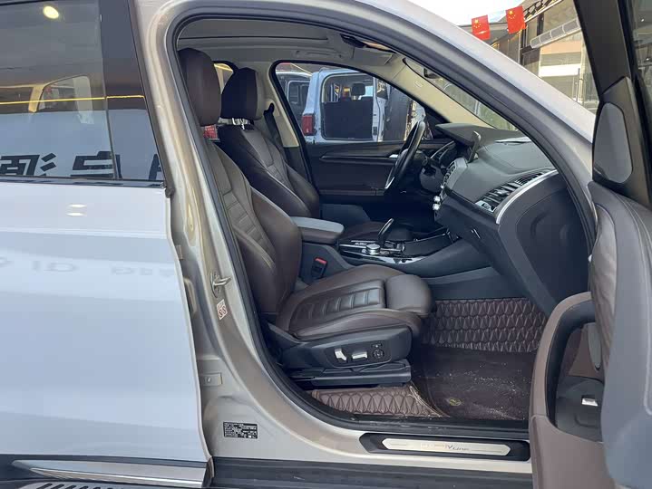 Фото 16 - BMW X3