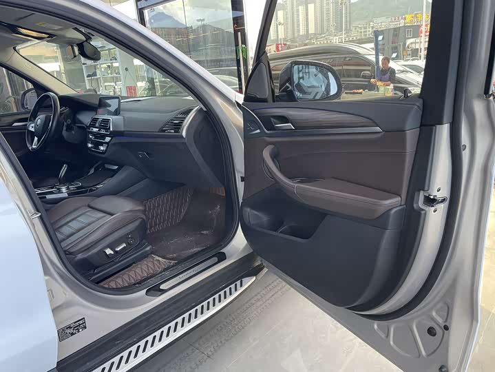 Фото 17 - BMW X3