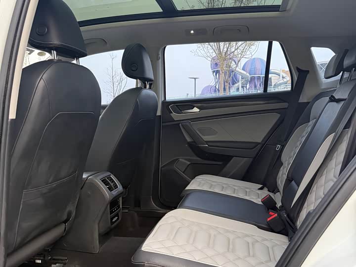 Фото 9 - Volkswagen Tayron