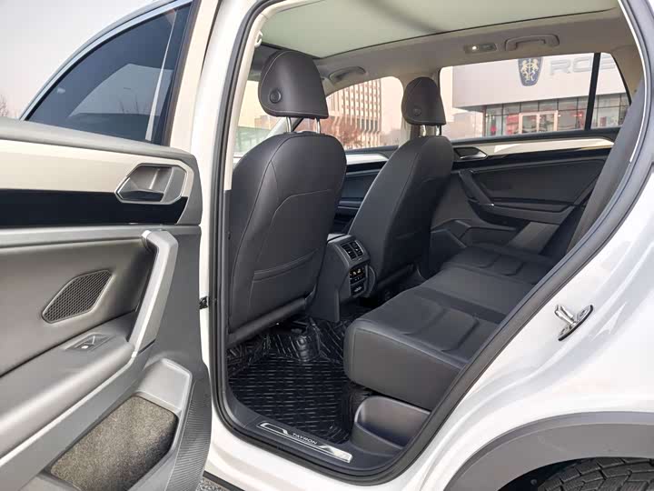 Фото 11 - Volkswagen Tayron