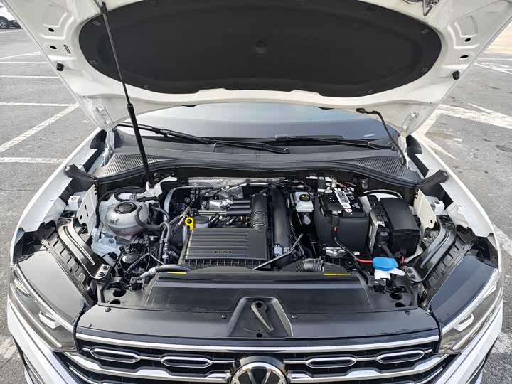 Фото 20 - Volkswagen Tayron