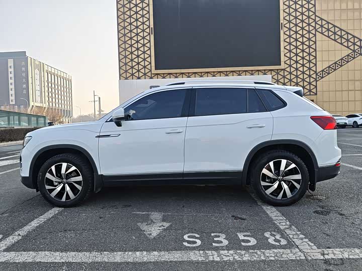 Фото 9 - Volkswagen Tayron