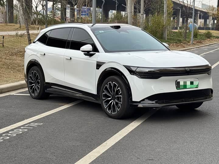 Фото 3 - Zeekr 7X