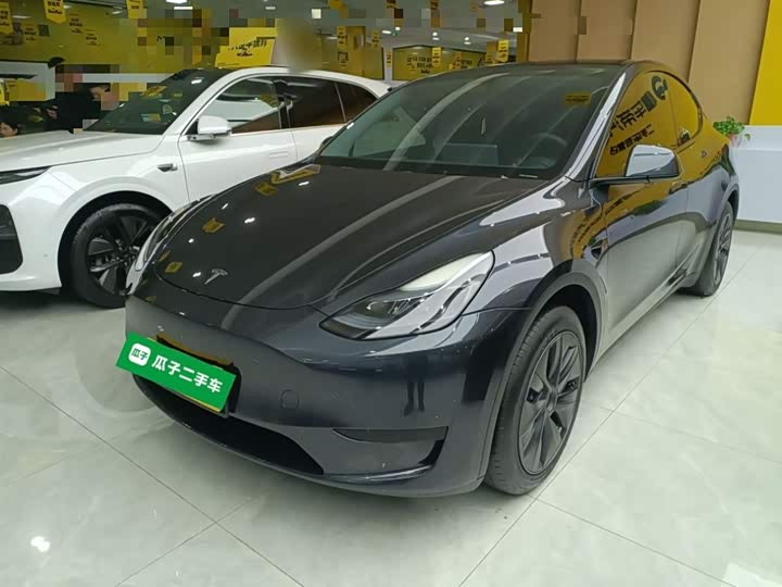 Фото 1 - Tesla Model Y