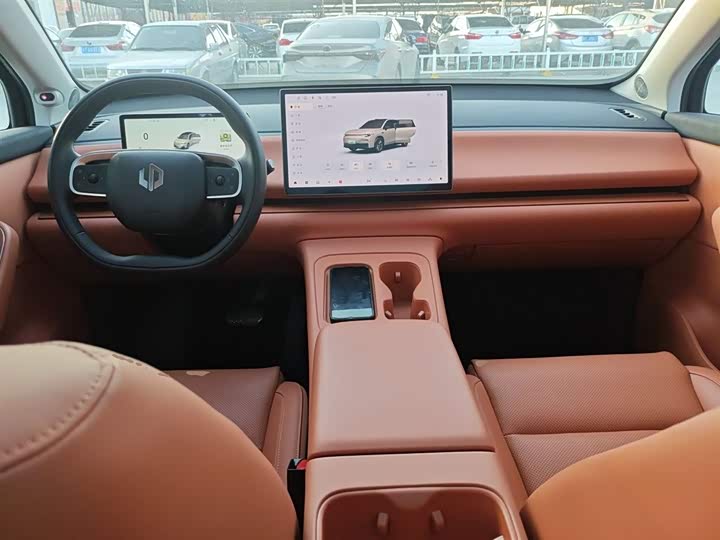 Фото 12 - Leapmotor C10