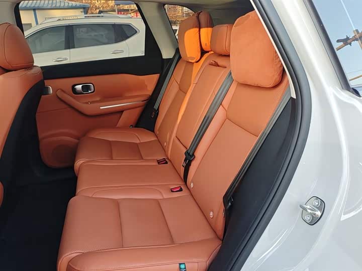 Фото 14 - Leapmotor C10