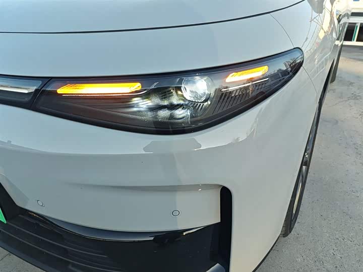 Фото 15 - Leapmotor C10