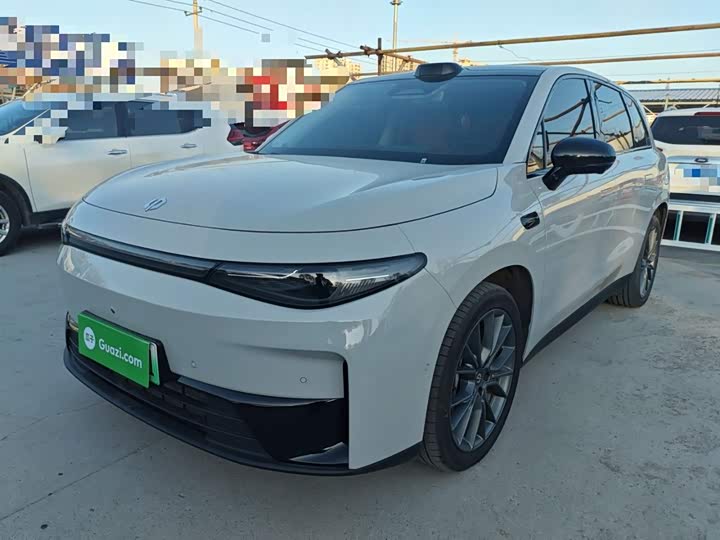 Фото 2 - Leapmotor C10