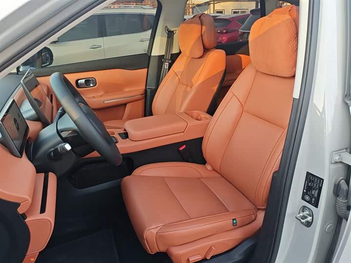 Фото 7 - Leapmotor C10