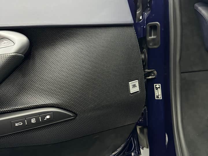 Фото 14 - Ferrari 296