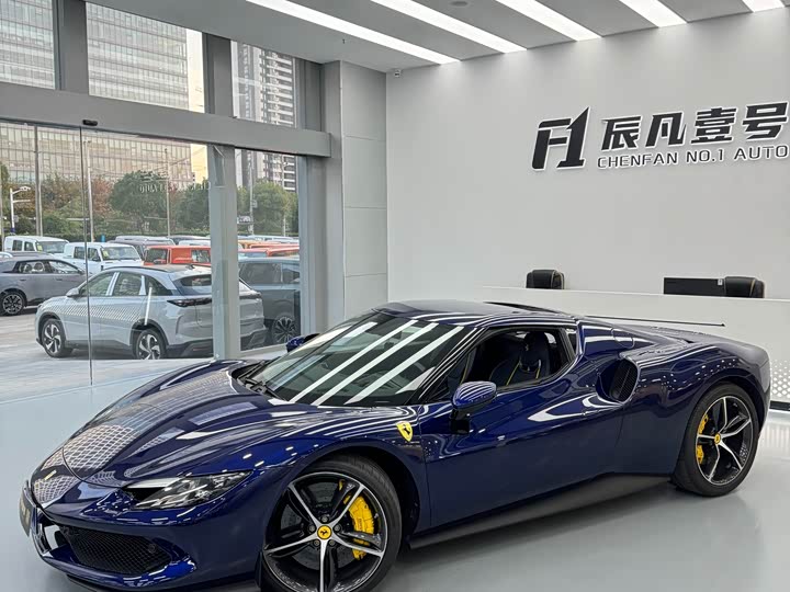 Фото 2 - Ferrari 296