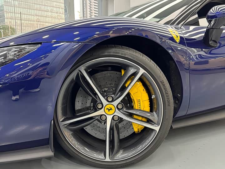 Фото 4 - Ferrari 296