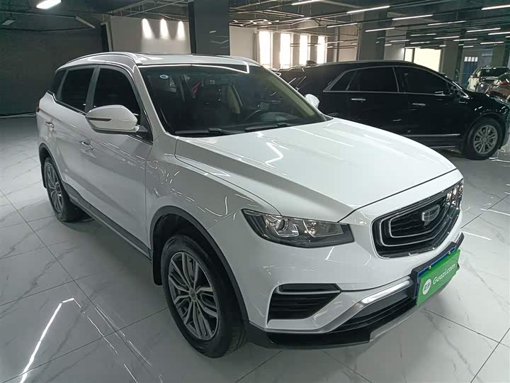 Фото 4 - Geely Atlas