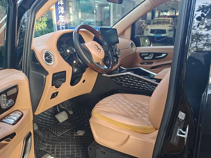 Фото 4 - Mercedes-Benz Vito