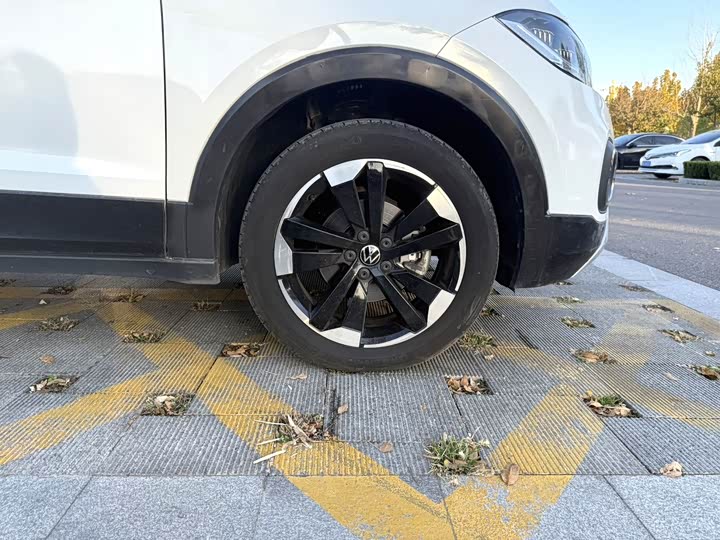 Фото 5 - Volkswagen Tacqua