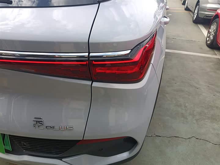 Фото 8 - BYD Yuan Plus