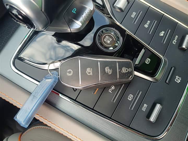 Фото 9 - BYD Yuan Plus