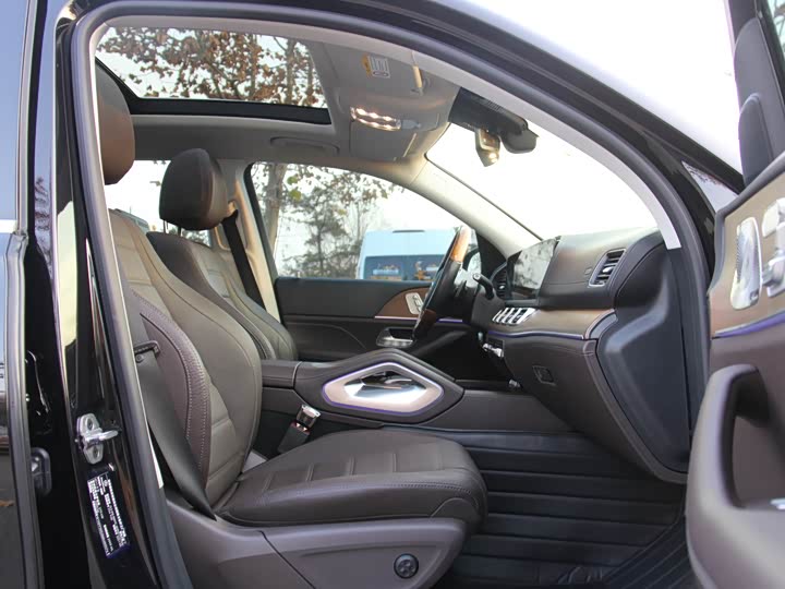 Фото 17 - Mercedes-Benz GLS-Class