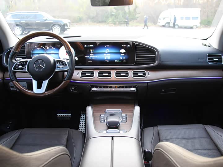 Фото 26 - Mercedes-Benz GLS-Class