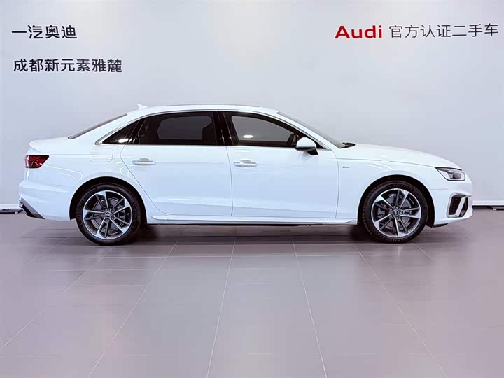 Фото 3 - Audi A4L