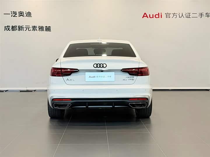 Фото 5 - Audi A4L