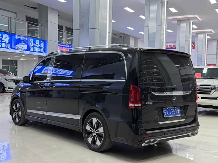 Фото 7 - Mercedes-Benz V-Class