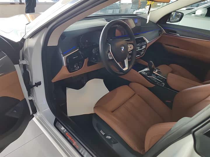 Фото 16 - BMW 6 Series GT