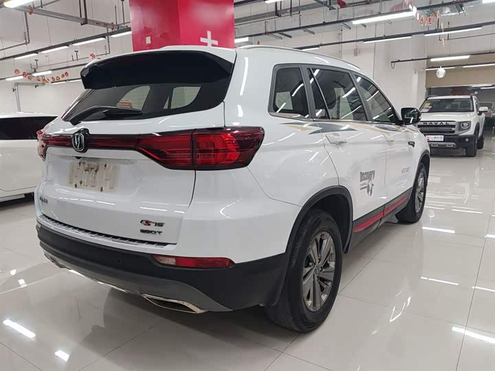 Фото 7 - Changan CS75